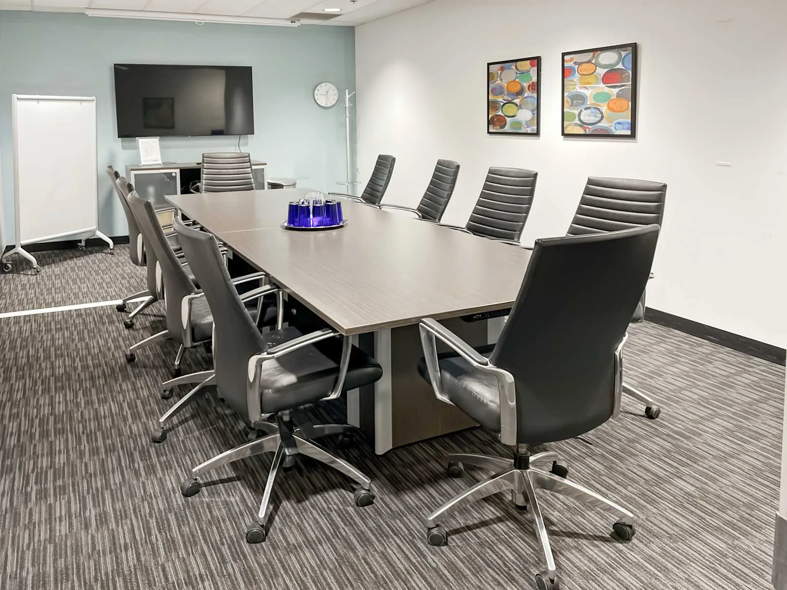 Regus ON, Oakville - Winston Park, Meeting room for 10 people, Oakville, ON