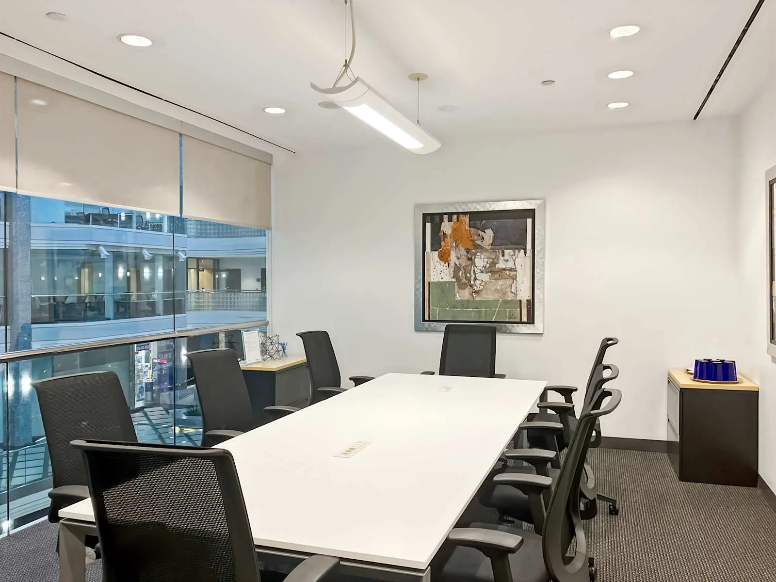 Regus ON, Toronto - Davisville Centre, Meeting room for 8 people, Toronto, ON