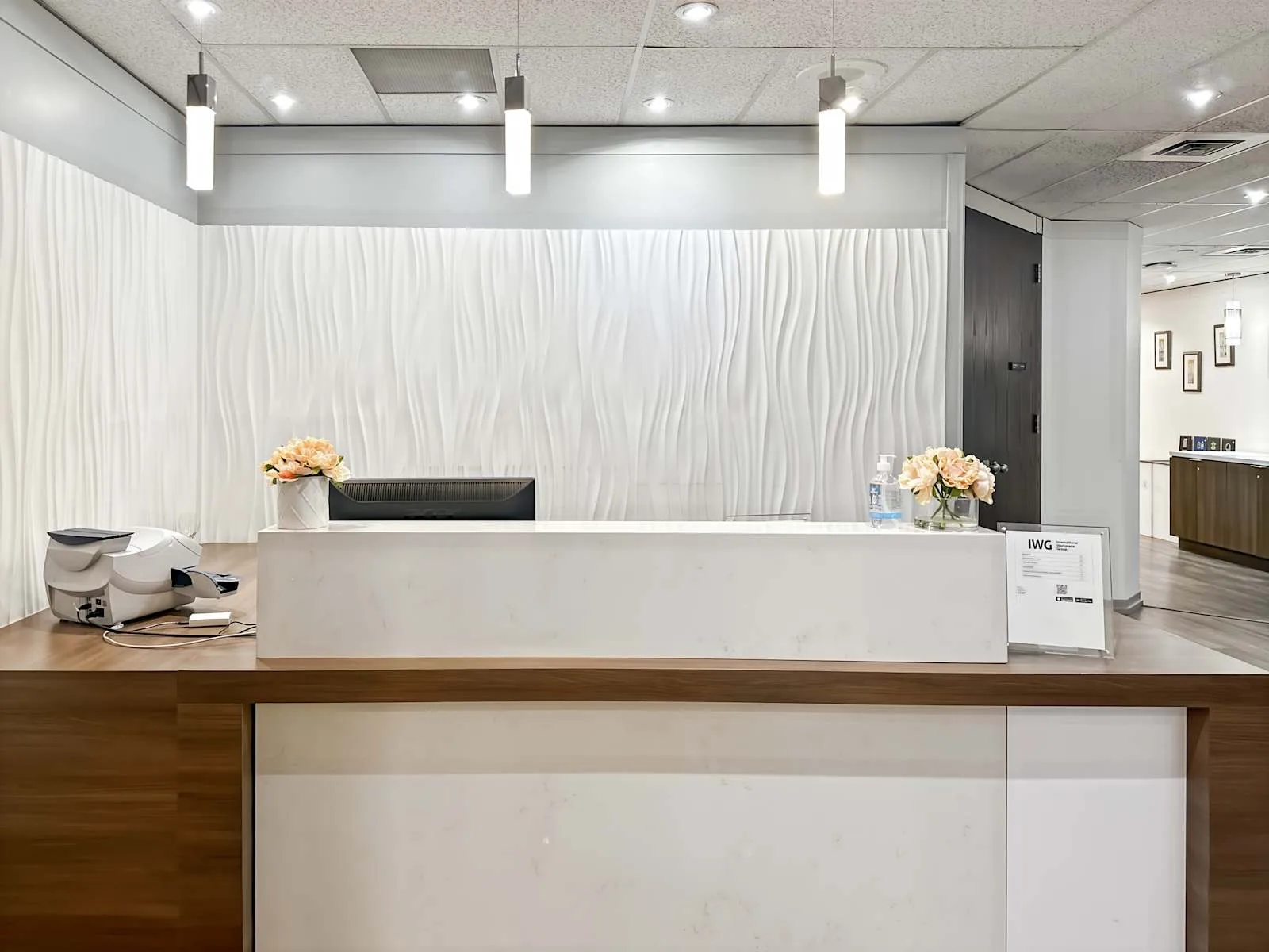 Regus ON, Toronto - Toronto Street, Reception, Toronto, ON