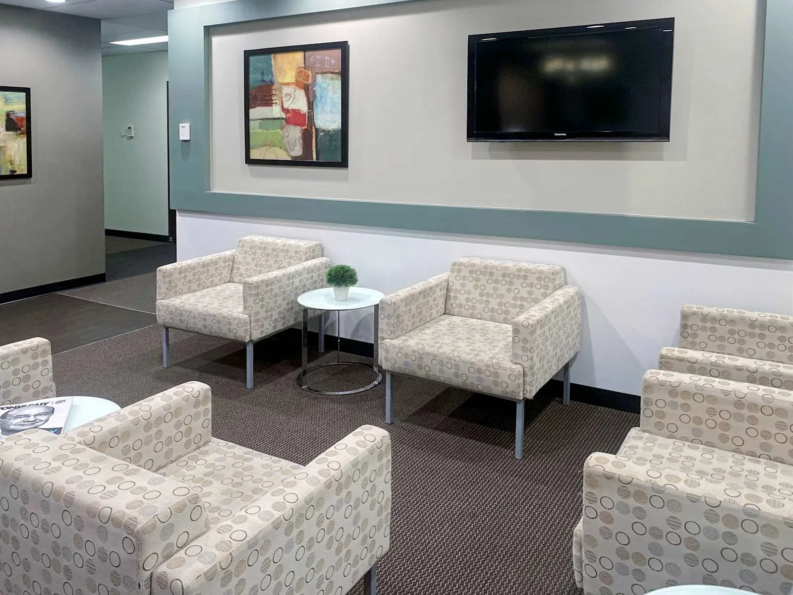 Regus ON, Toronto - Yorkville, Lounge, Toronto, ON