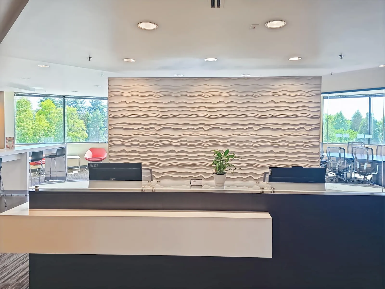 Regus OR, Beaverton – AmberGlen, Reception, Hillsboro, OR