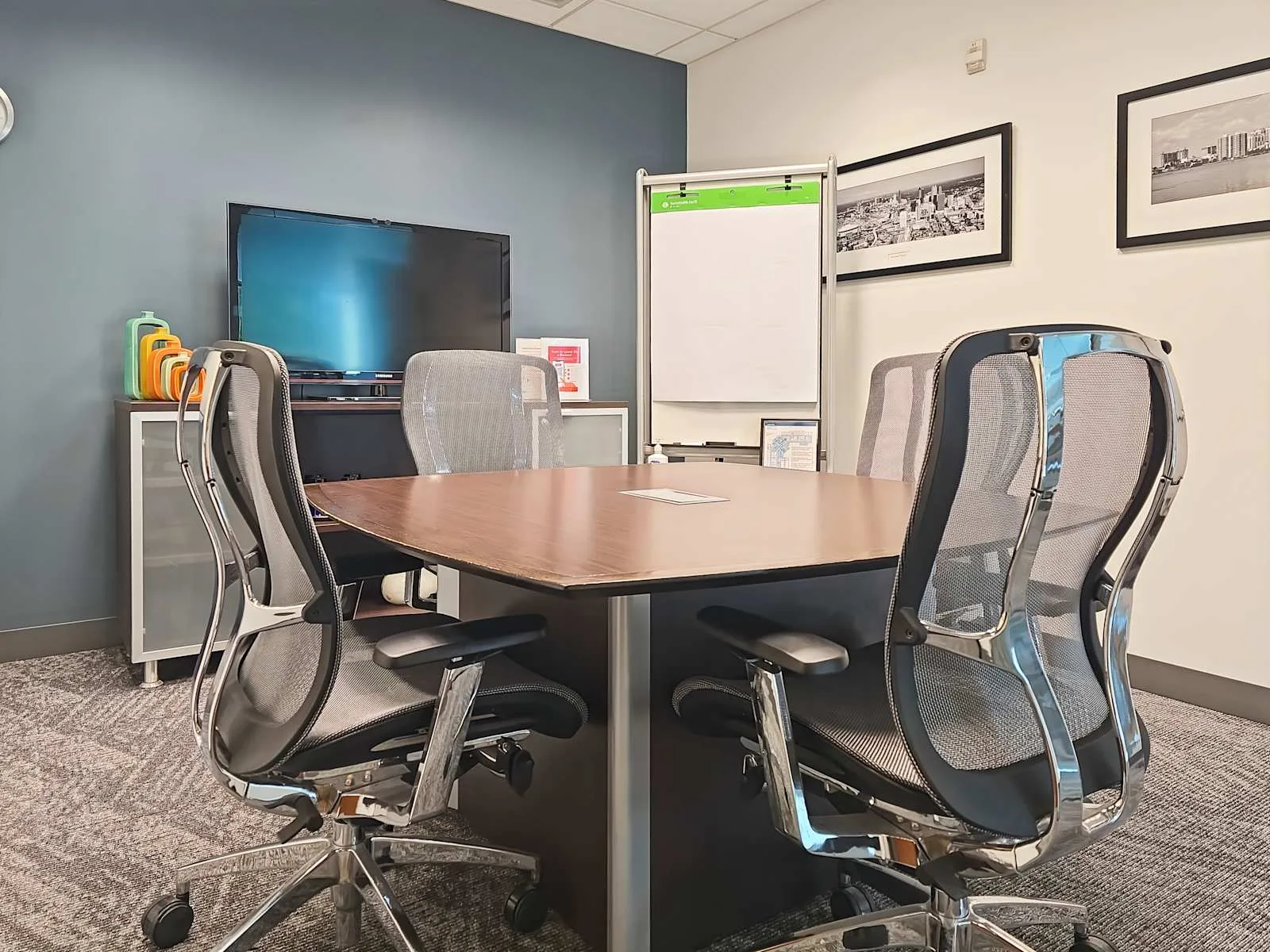 Regus OR, Beaverton – AmberGlen, Meeting room for 4 people, Hillsboro, OR