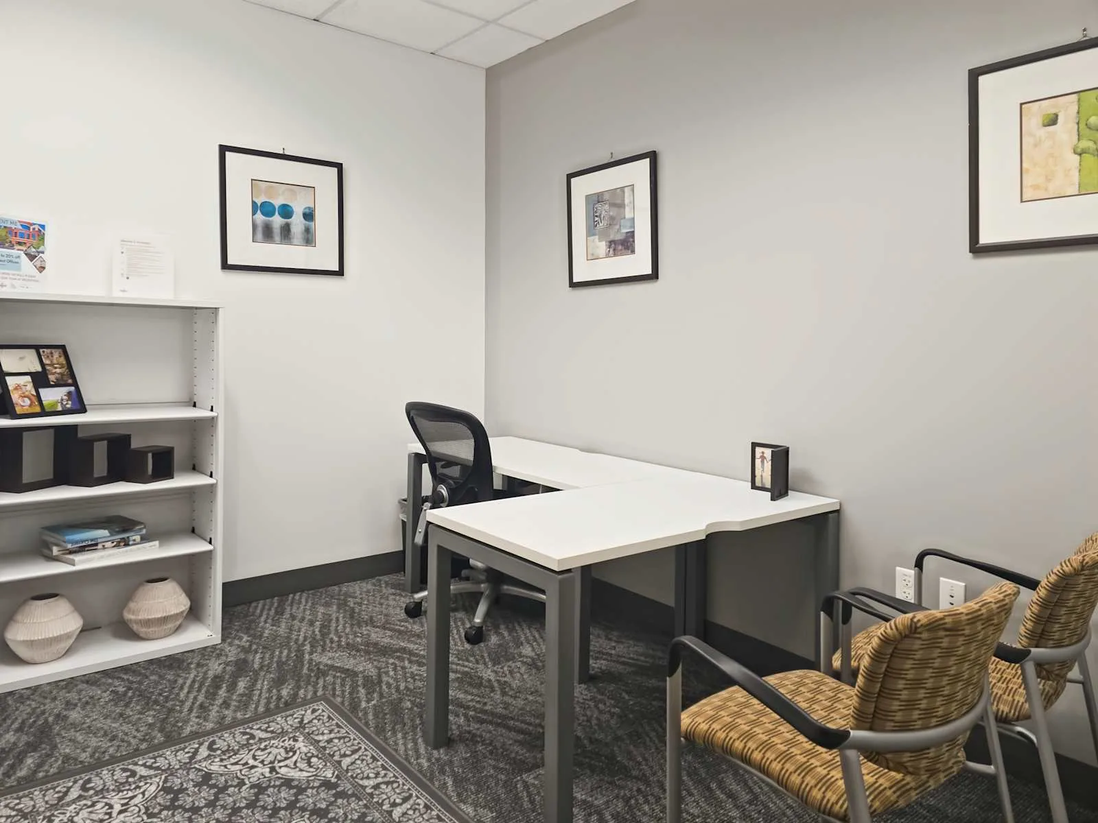 Regus OR, Beaverton – AmberGlen, Private office, 1 desk, Hillsboro, OR