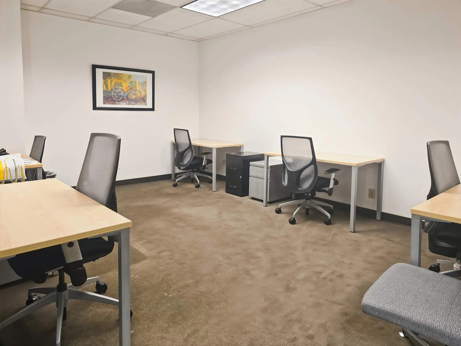 Regus OR, Clackamas - Three Town Center, Private office, 5 desks, Clackamas, OR