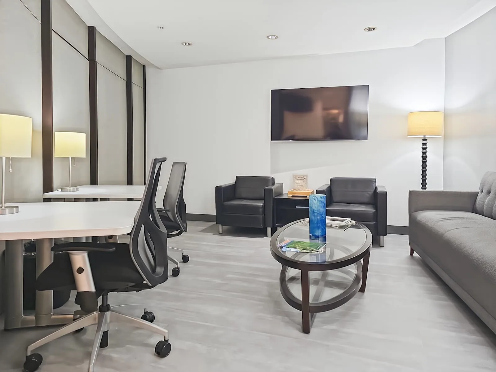 Regus OR, Lake Oswego - Kruse Way, Private office, 2 desks, Lake Oswego, OR