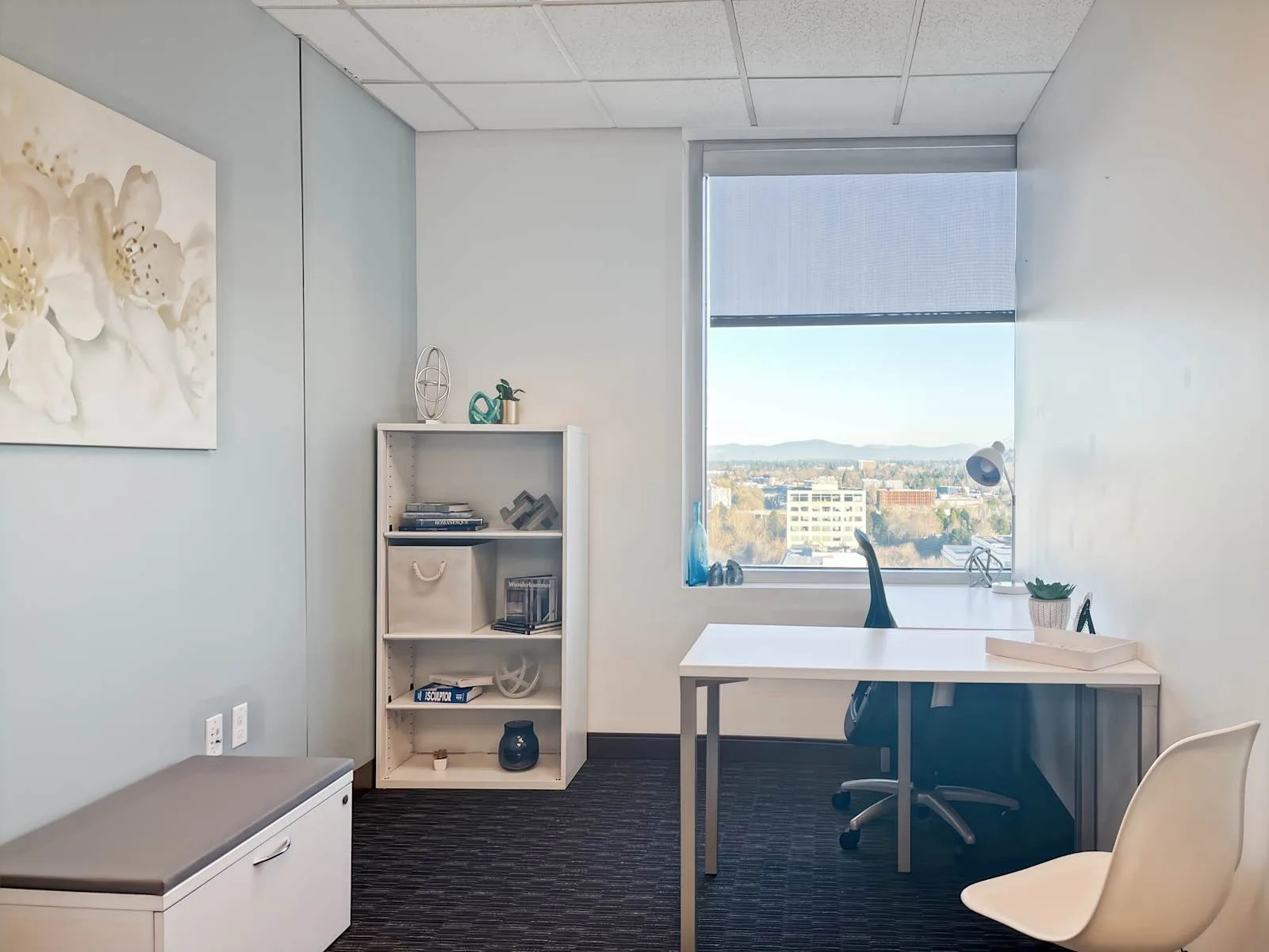 Regus OR, Portland - Liberty Centre, Private office, 2 desks, Portland, OR