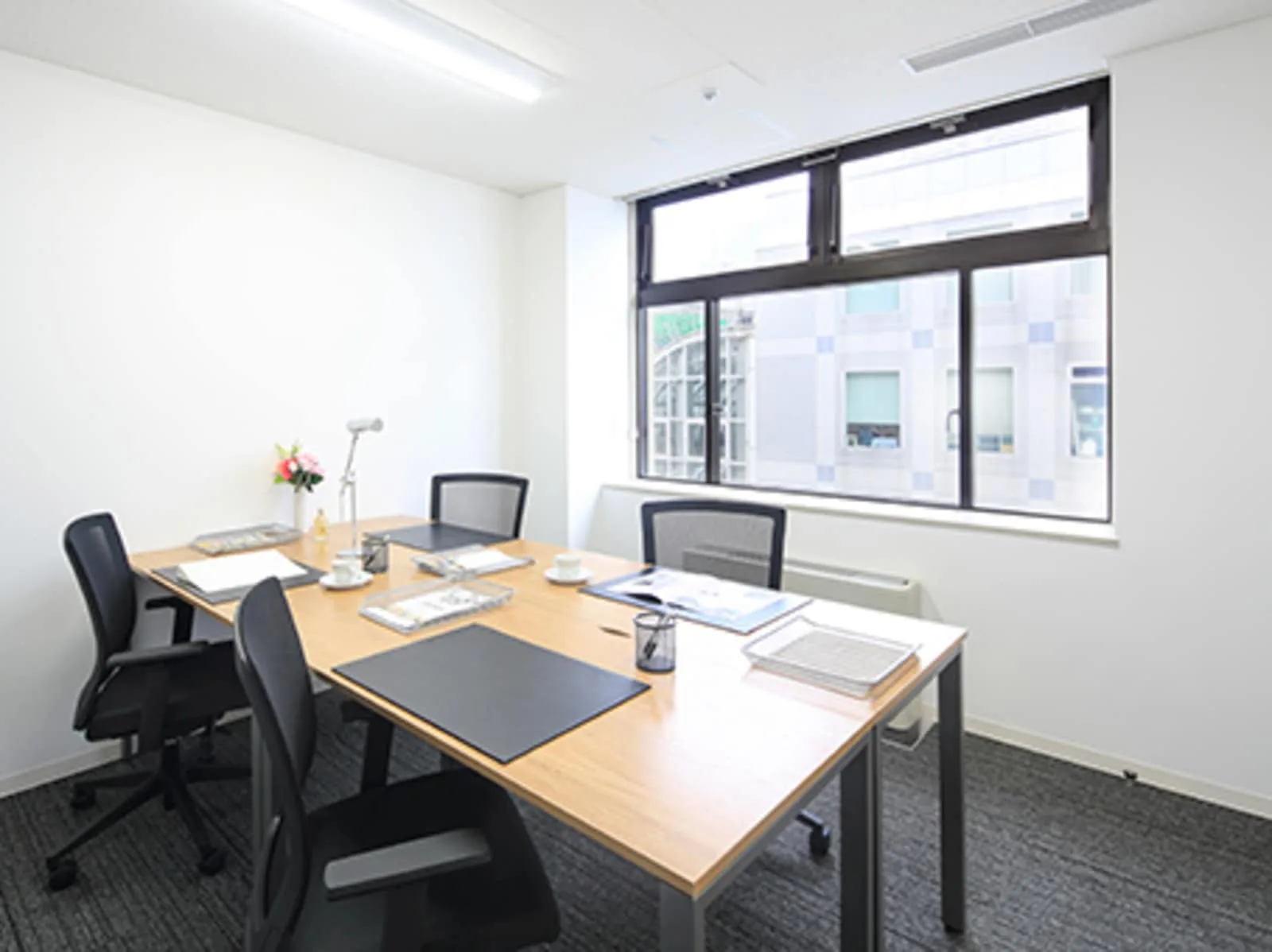 Regus OSAKA, Hankyu Senri Choou, Private office, 4 desks, Hyogo