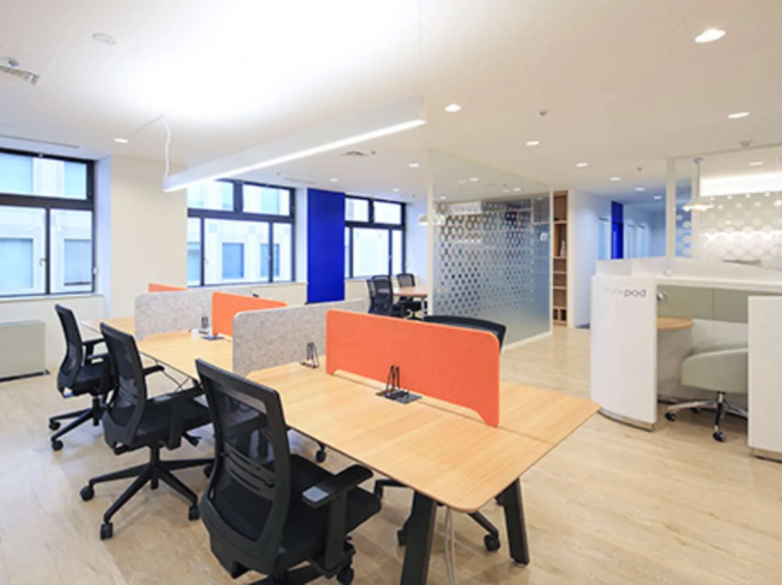 Regus OSAKA, Hankyu Senri Choou, Open-plan office, Hyogo