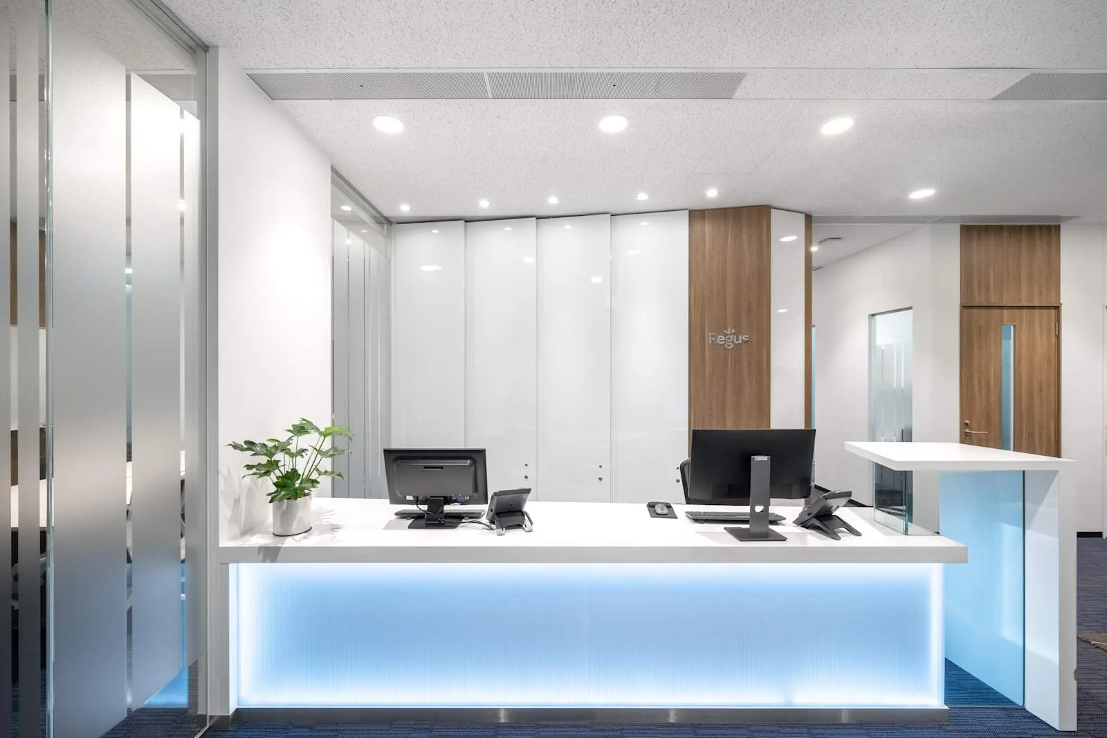Regus OSAKA, Namba Parks, Reception, Osaka