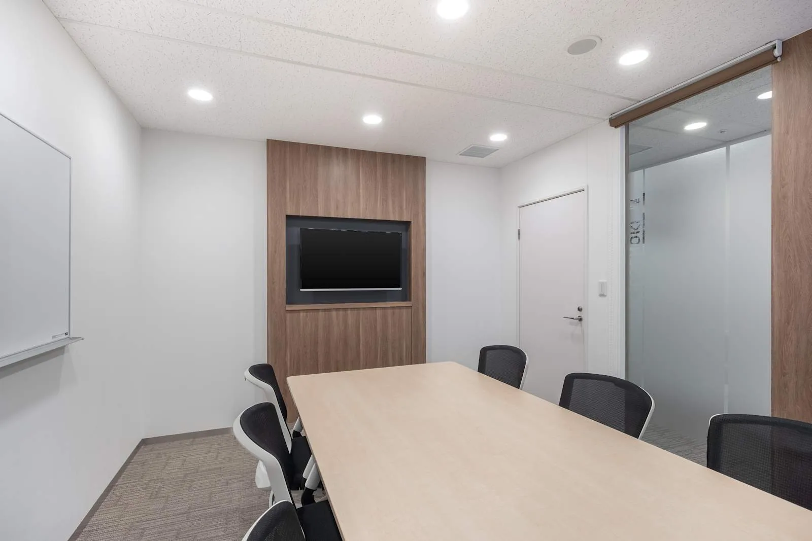 Regus OSAKA, Pacific Marks Nishi-Umeda, Meeting room for 6 people, Osaka