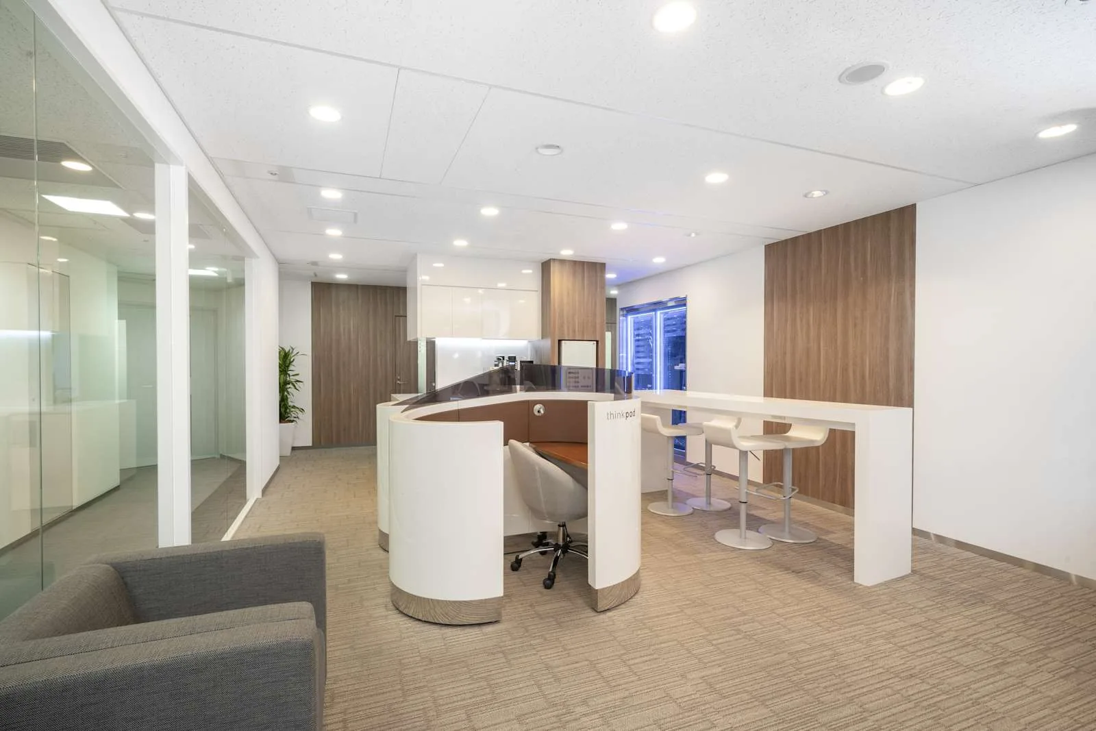 Regus OSAKA, Pacific Marks Nishi-Umeda, Coworking space, Osaka