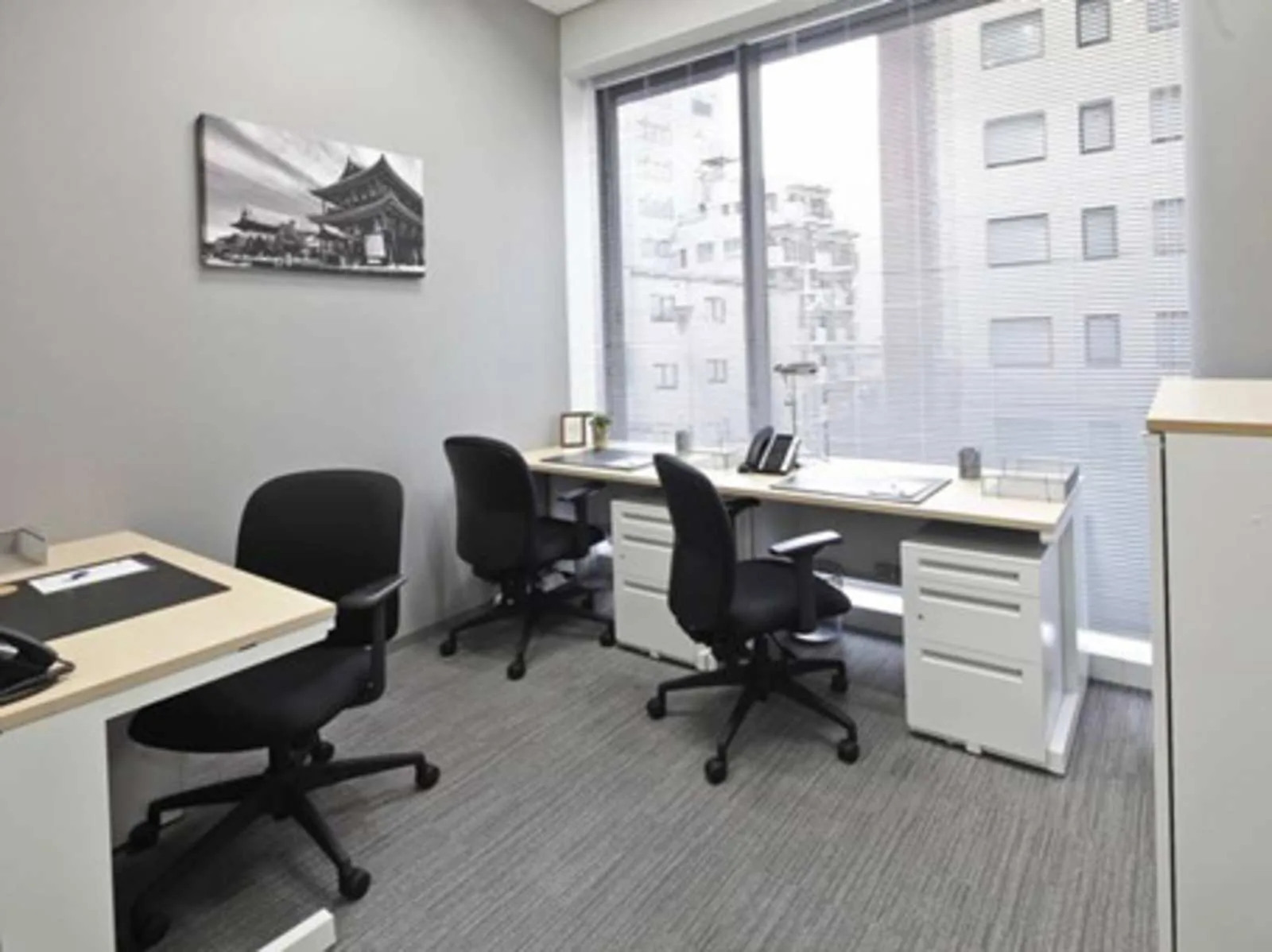 Regus OSAKA, Shin Osaka Hankyu Building、個室オフィス（3席）、大阪