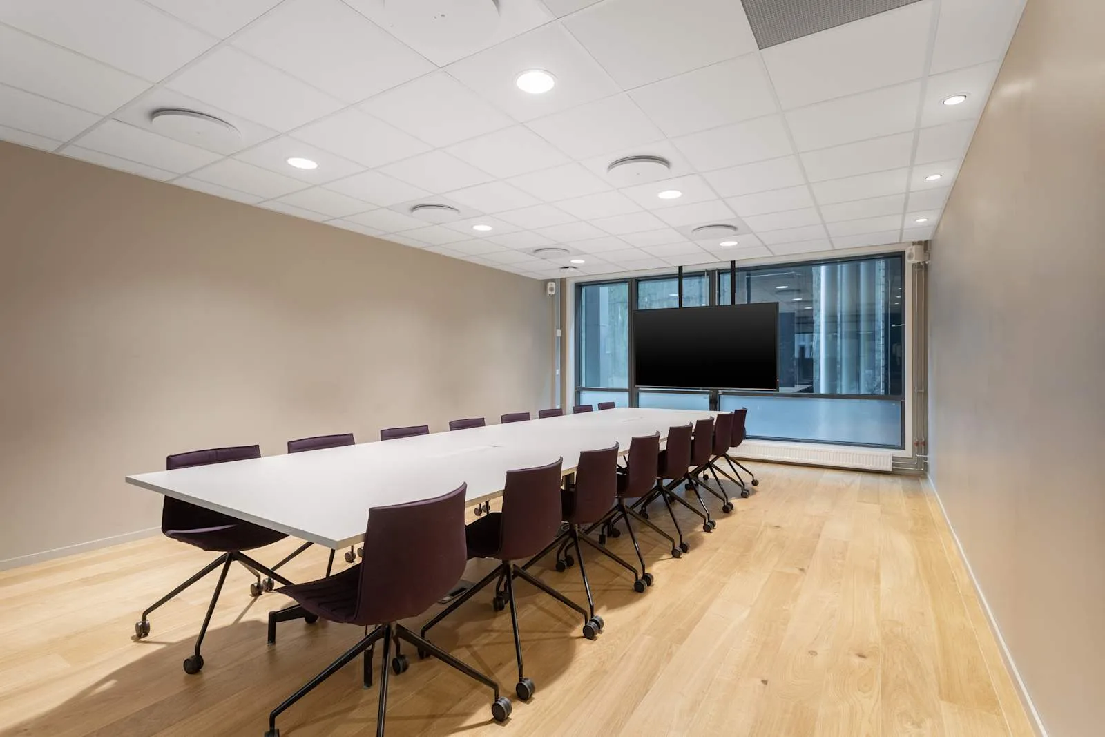 Regus Oslo, Nydalen Conference Centre, Meeting room for 16 people, Oslo