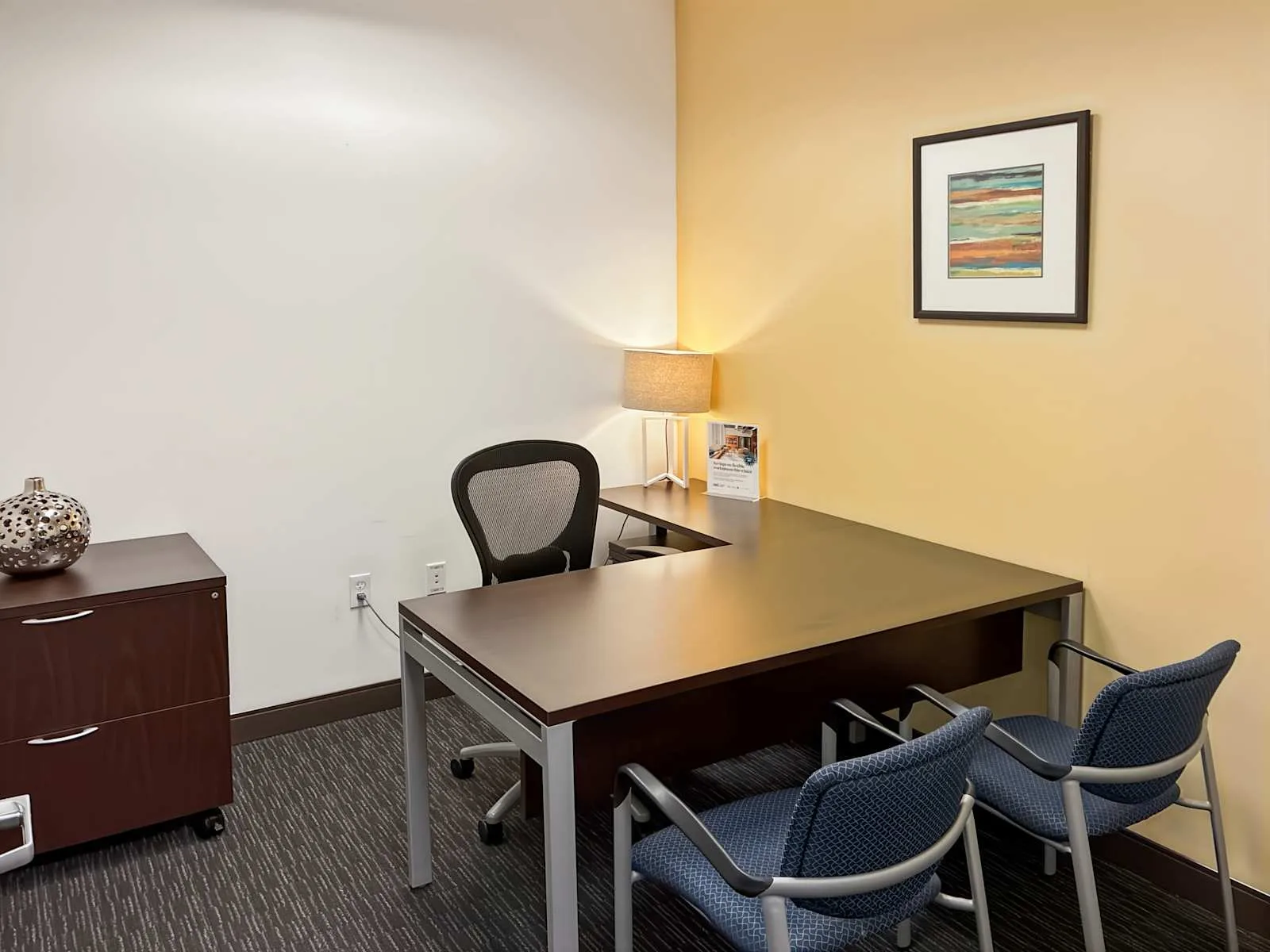 Regus PA, Exton - Eagleview Corporate Center, Private office, 1 desk, Exton, PA