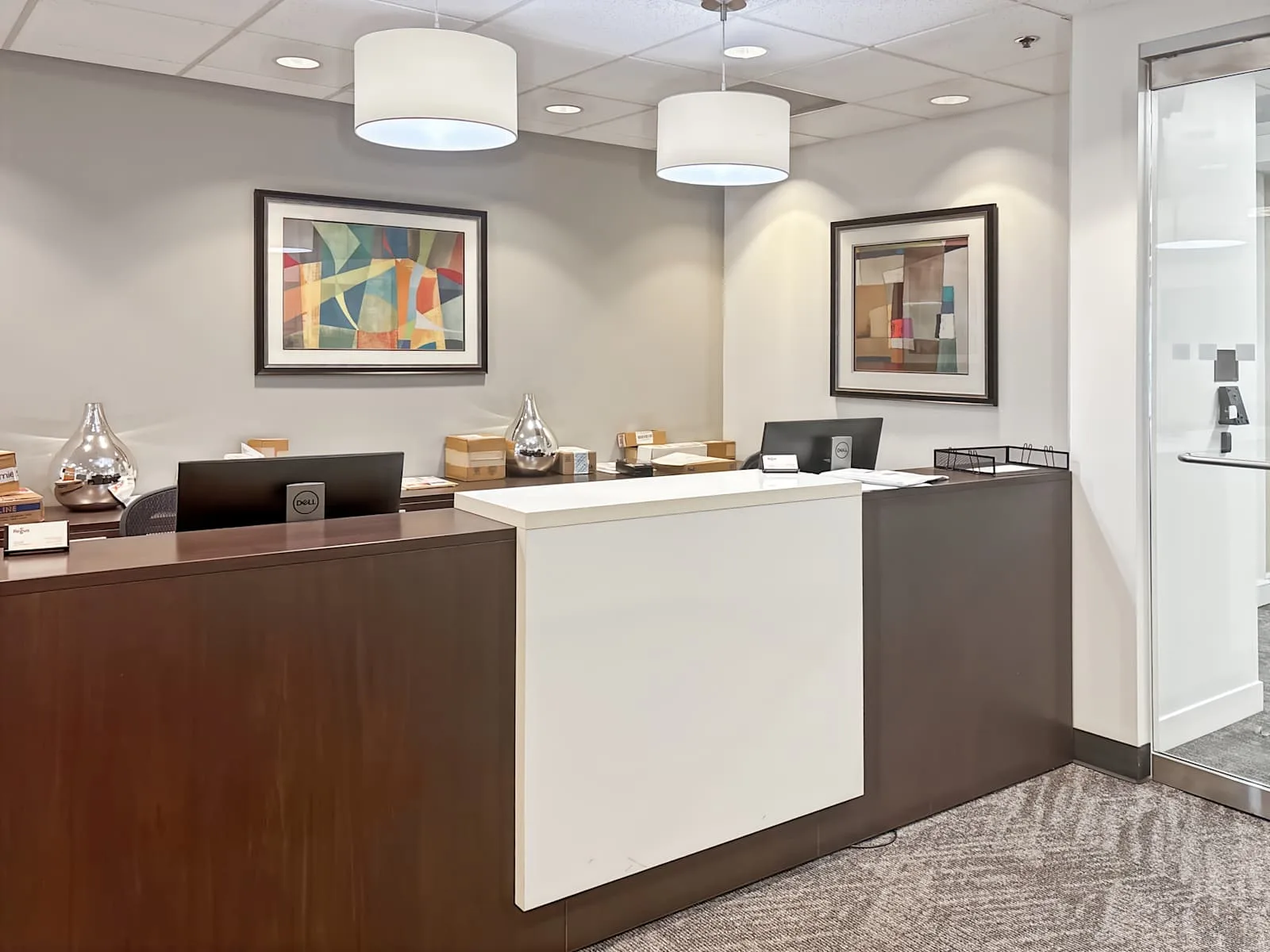 Regus PA, Newtown Square - Newtown Square Corporate Campus, Reception, Newtown Square, PA