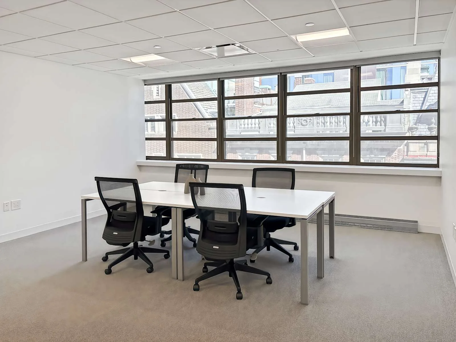 Regus PA, Philadelphia - 1624 Locust St, Private office, 4 desks, Philadelphia, PA