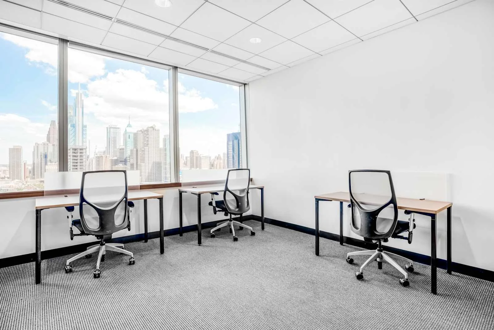 Regus PA, Philadelphia - CIRA Centre, Private office, 3 desks, Philadelphia, PA