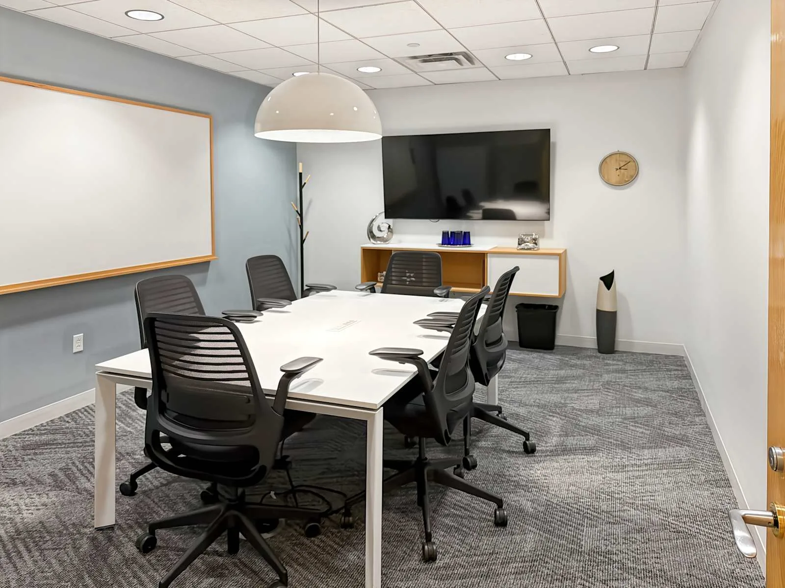 Regus PA, Philadelphia - One Liberty Place, Meeting room for 6 people, Philadelphia, PA