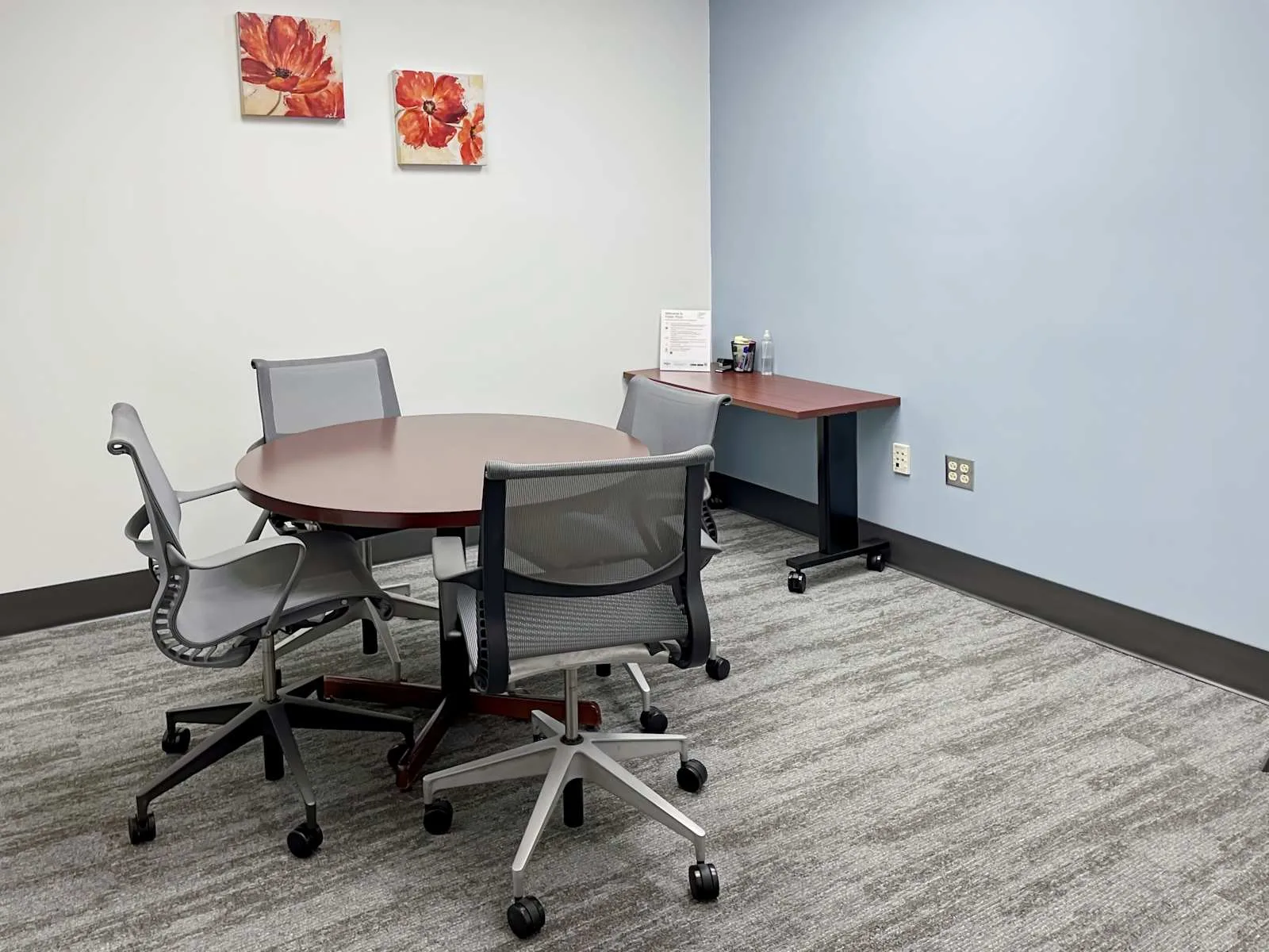 Regus PA, Pittsburgh - Foster Plaza, Meeting room for 4 people, Pittsburgh, PA