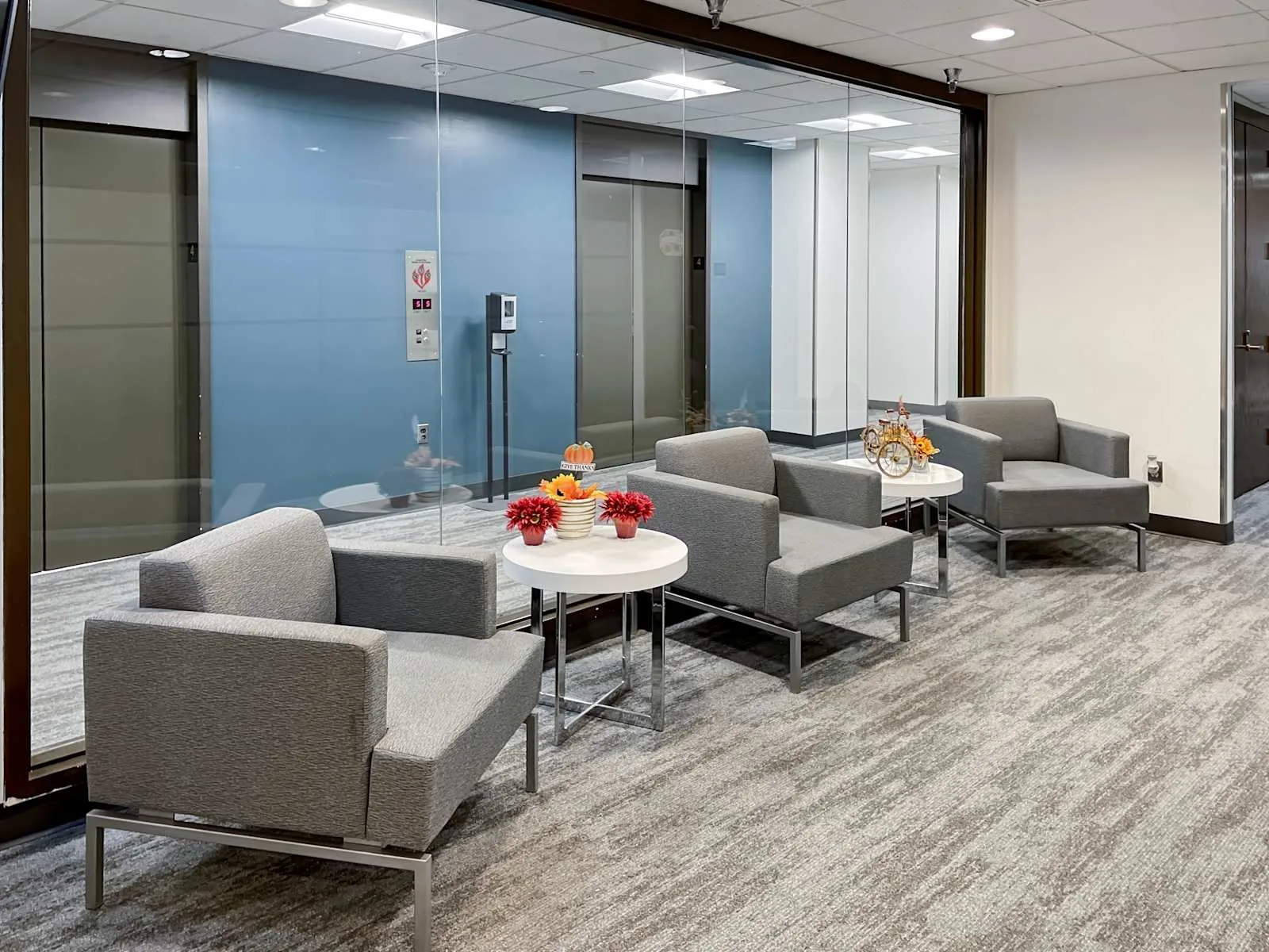 Regus PA, Pittsburgh - Foster Plaza, Lounge, Pittsburgh, PA