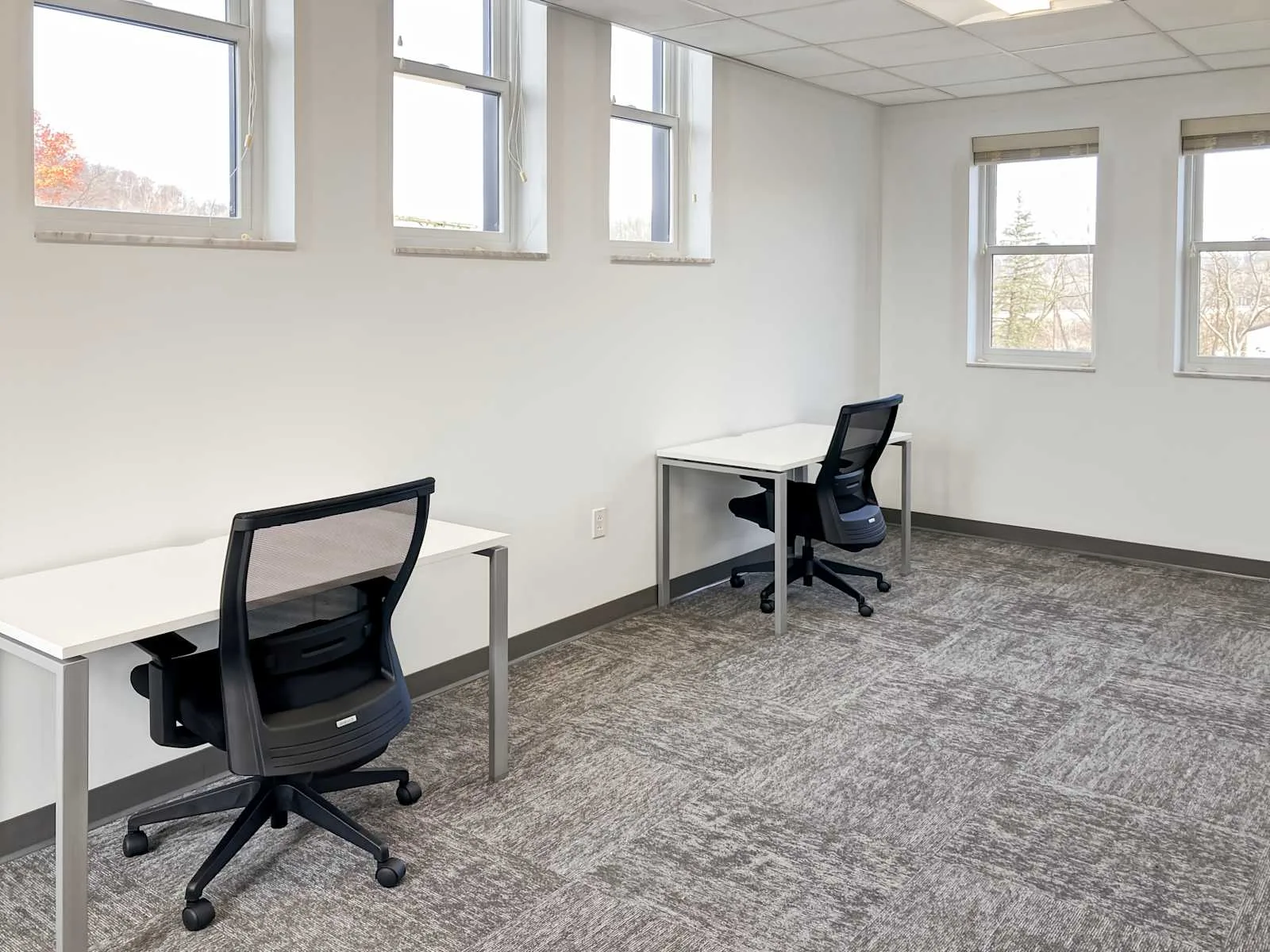 Regus PA, Pittsburgh - Gulf Lab Rd, Private office, 2 desks, Pittsburgh, PA