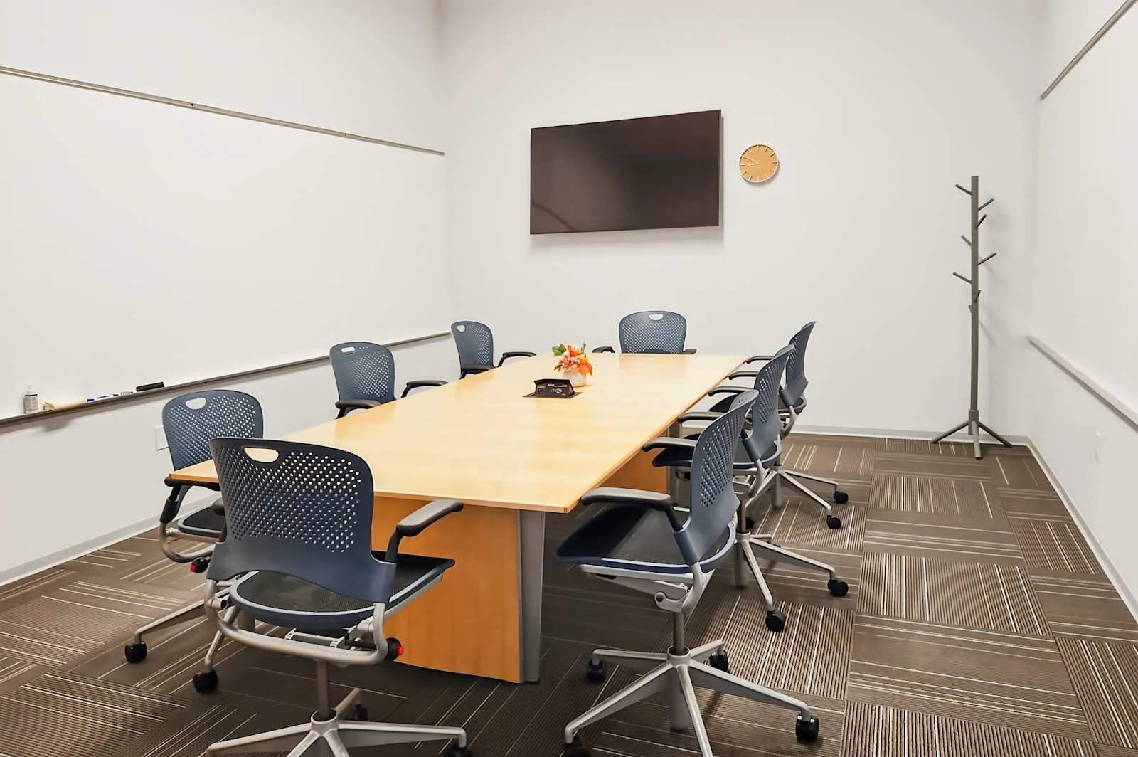 Regus PA, Warrendale - Pennwood Pl, Meeting room for 8 people, Warrendale, PA