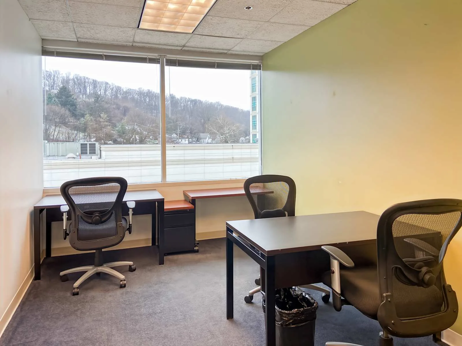 Regus PA, West Conshohocken - Conshohocken, Private office, 3 desks, West Conshohocken, PA