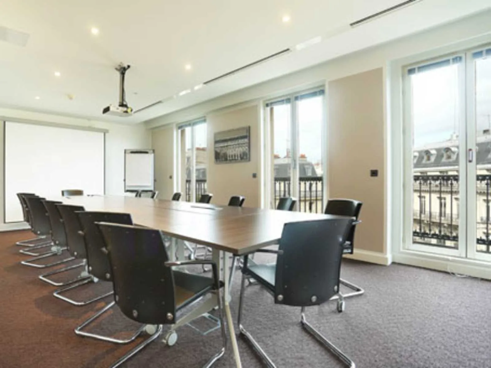 Regus PARIS, Madeleine, Meeting room for 14 people, Paris 8e