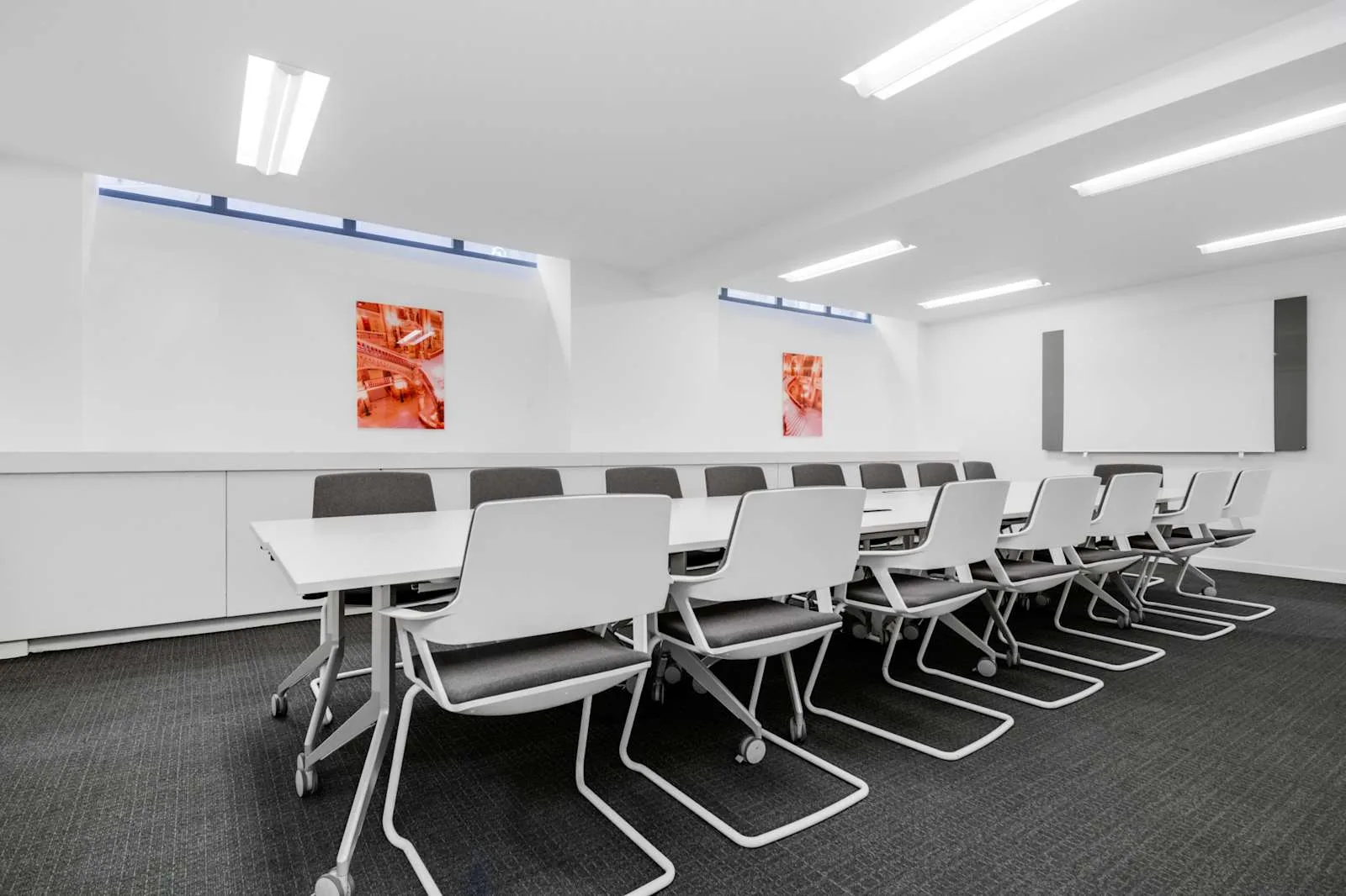 Regus PARIS, Opéra, Meeting room for 14 people, Paris 1er