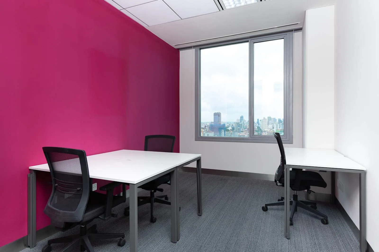 Regus PHNOM PENH, Exchange Square, Private office, 3 desks, Phnom Penh