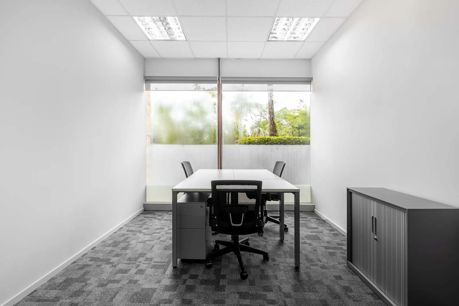 Regus PHUKET, Royal Phuket Marina, Private office, 3 desks, Phuket