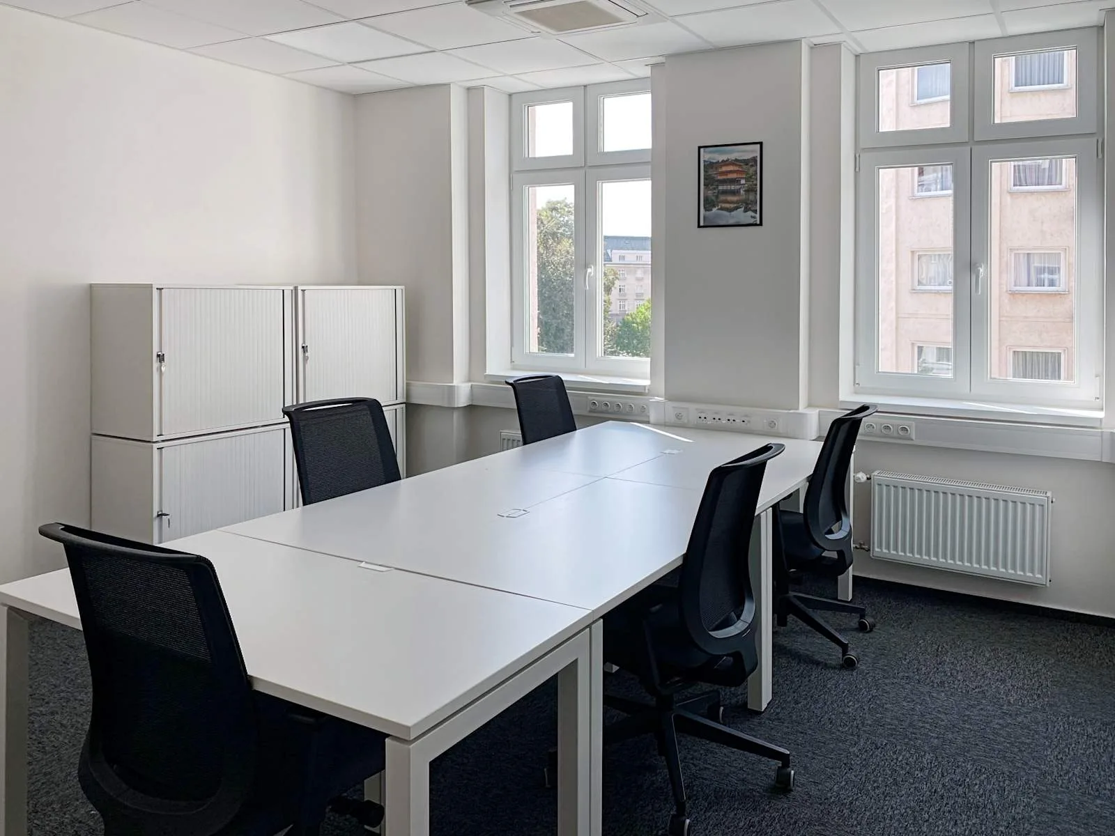Regus Platan Ostrava, Samostatná kancelář s 5 pracovními místy, Ostrava