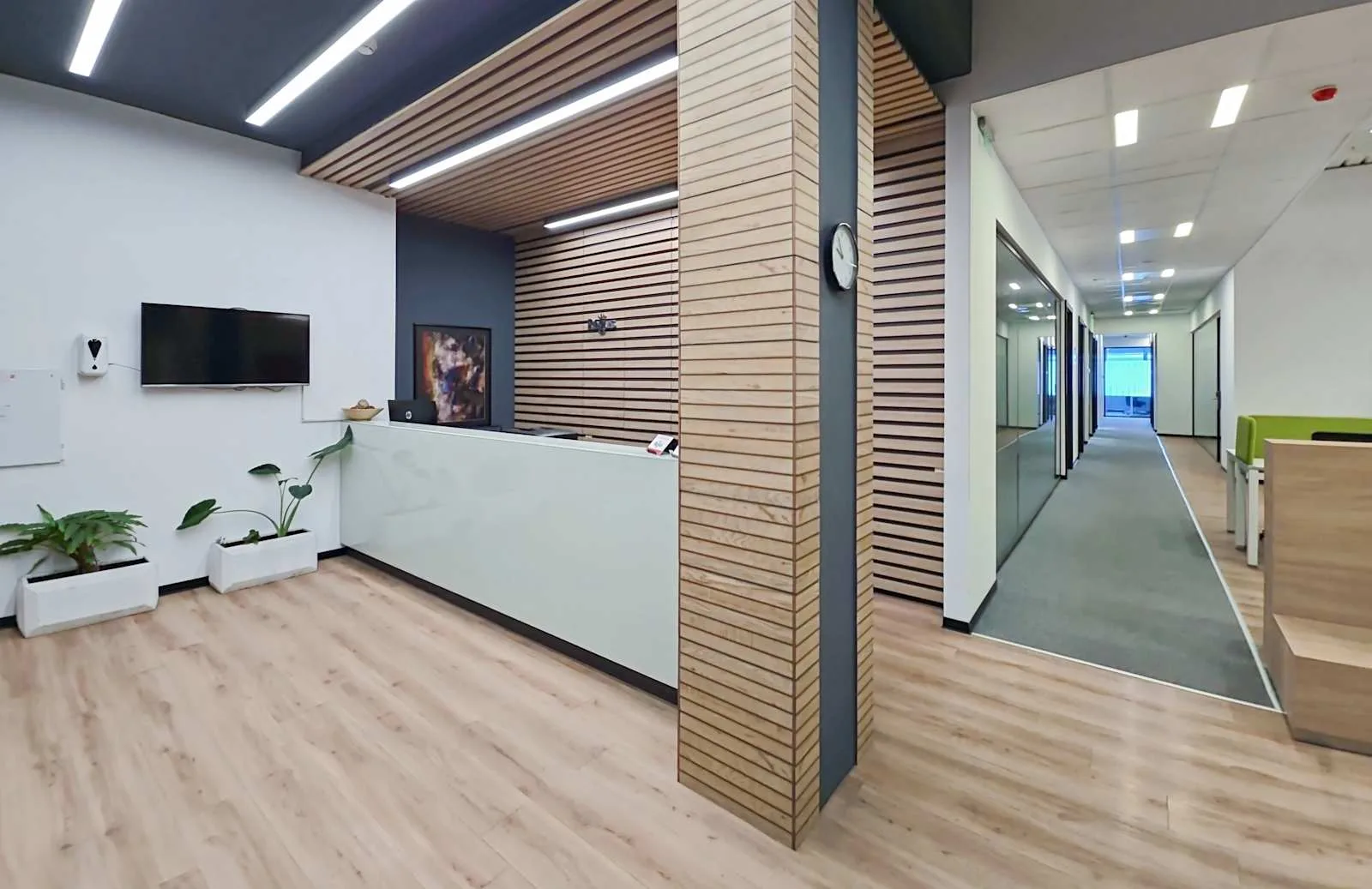 Regus PLOVDIV, Vasil Aprilov (EUR), Reception, Plovdiv