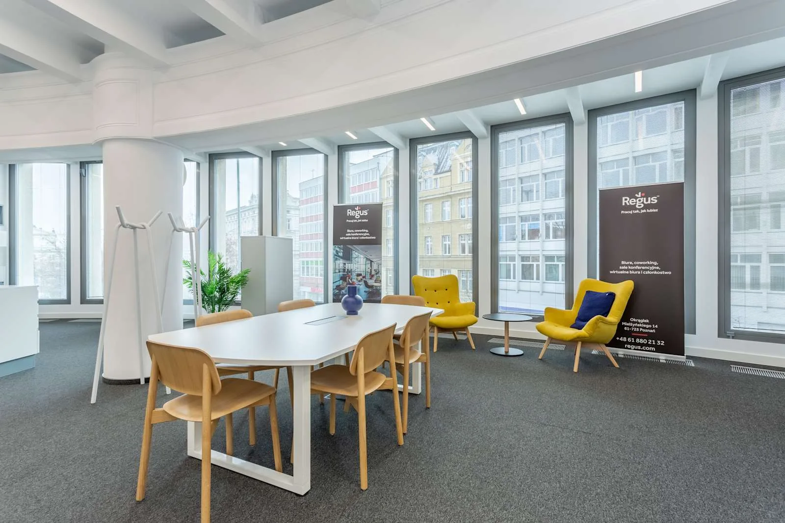 Regus Poznan, Okraglak, Sala konferencyjna dla 6 osób, Poznań