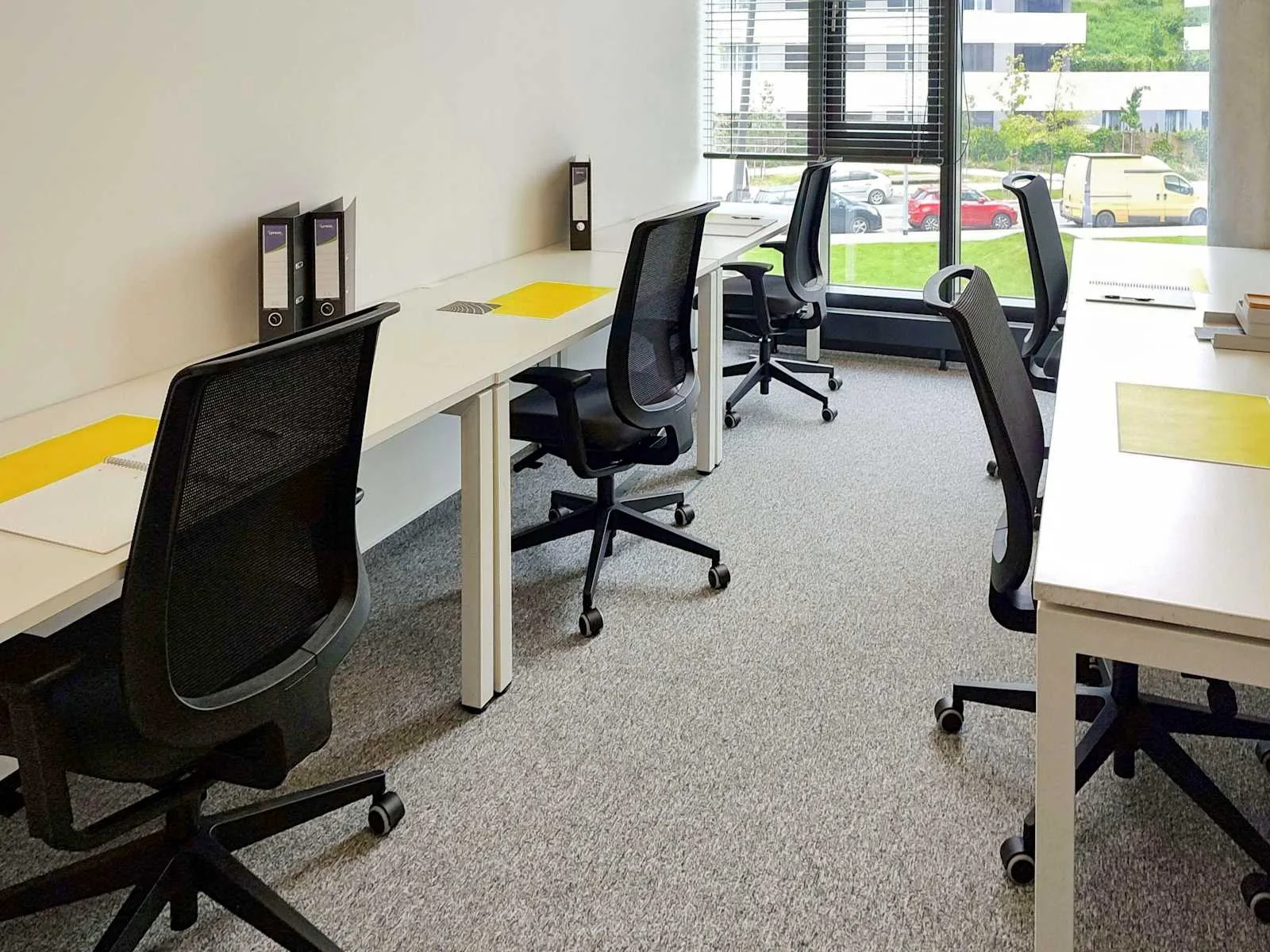 Regus Prague, Dynamica, Samostatná kancelář s 5 pracovními místy, Praha