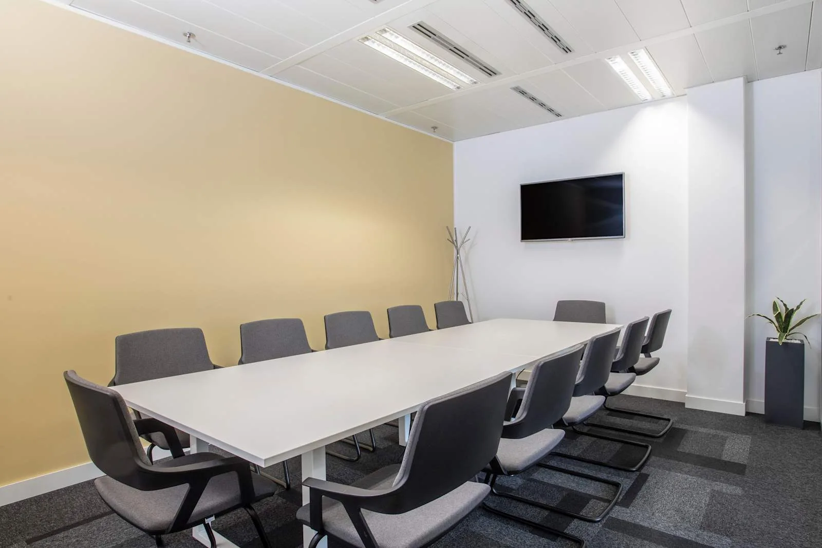 Regus PRAGUE, Nove Butovice, Meeting room for 12 people, Prague