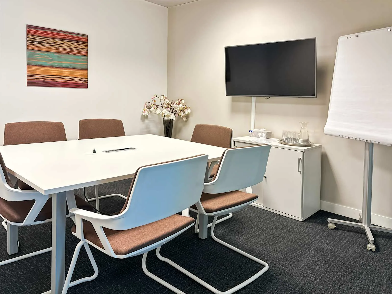 Regus Prague, Zlaty Andel, Zasedací místnost pro 5 osob, Praha