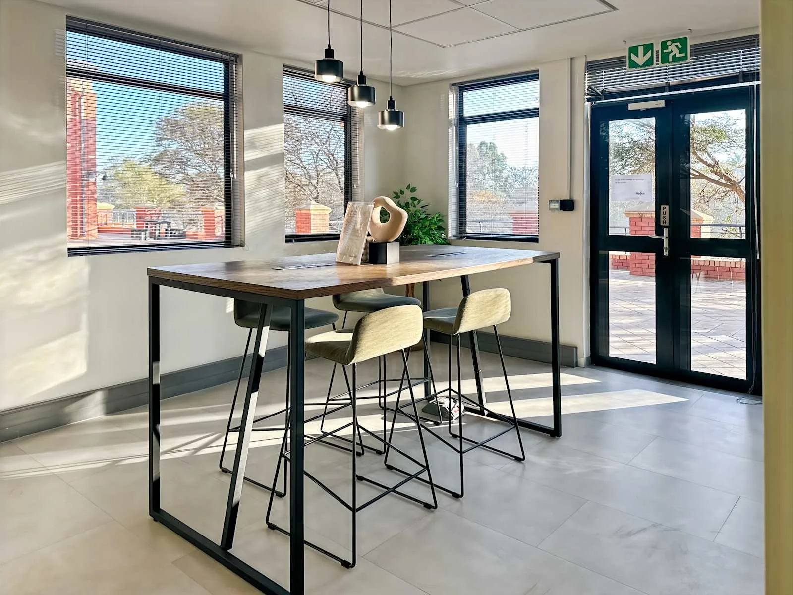 Regus Pretoria, The Boardwalk, Meeting room for 4 people, Pretoria