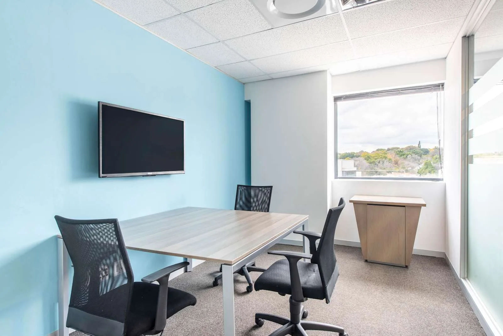 Regus PRETORIA, Brooklyn Bridge, Meeting room for 3 people, Pretoria