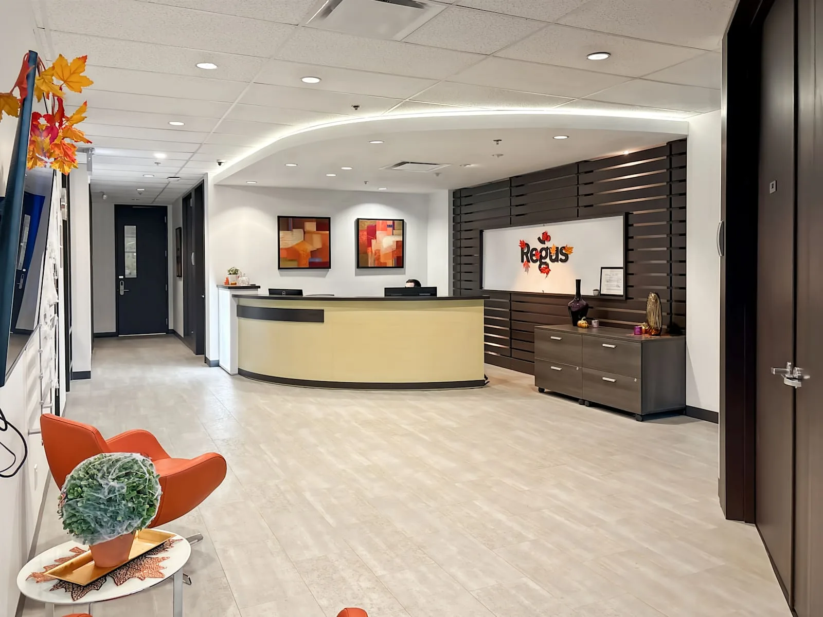 Regus QC, Brossard - 4605 Lapinière Boulevard, Réception, Brossard, QC