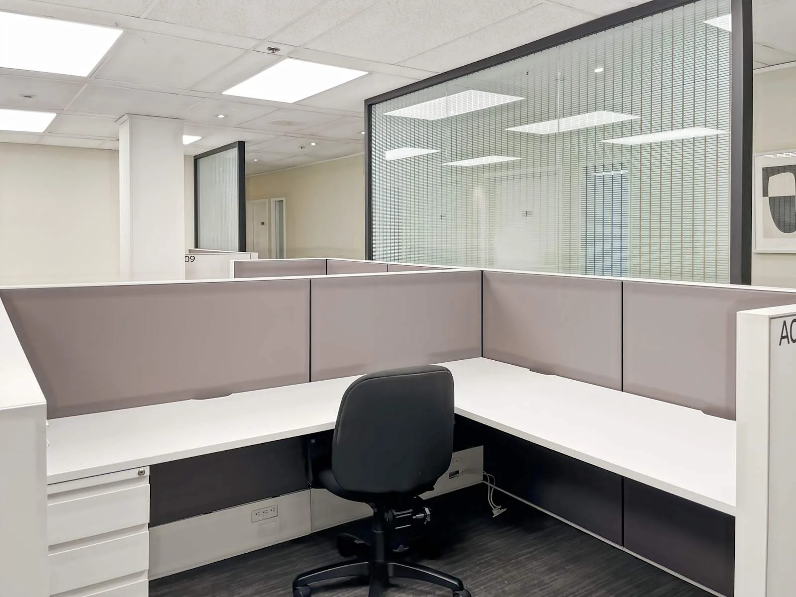 Regus QC, Montreal - Boul Cremazie, Open-plan office, Montreal, QC