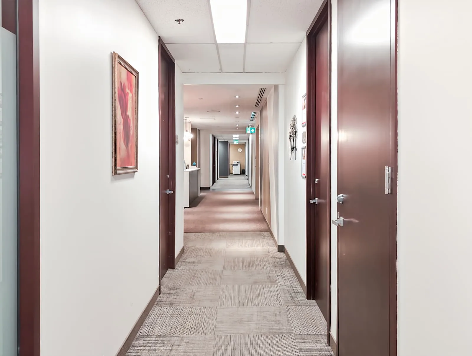 Regus QC, Montreal - Cathcart & McGill, Montreal, QC, photo 3