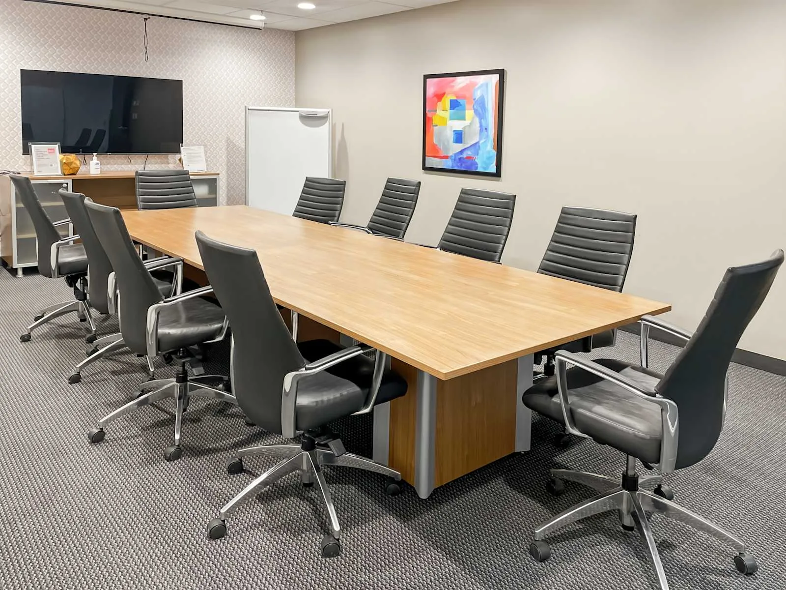 Regus QC, Quebec City - Lebourgneuf, Meeting room for 10 people, Quebec City, QC
