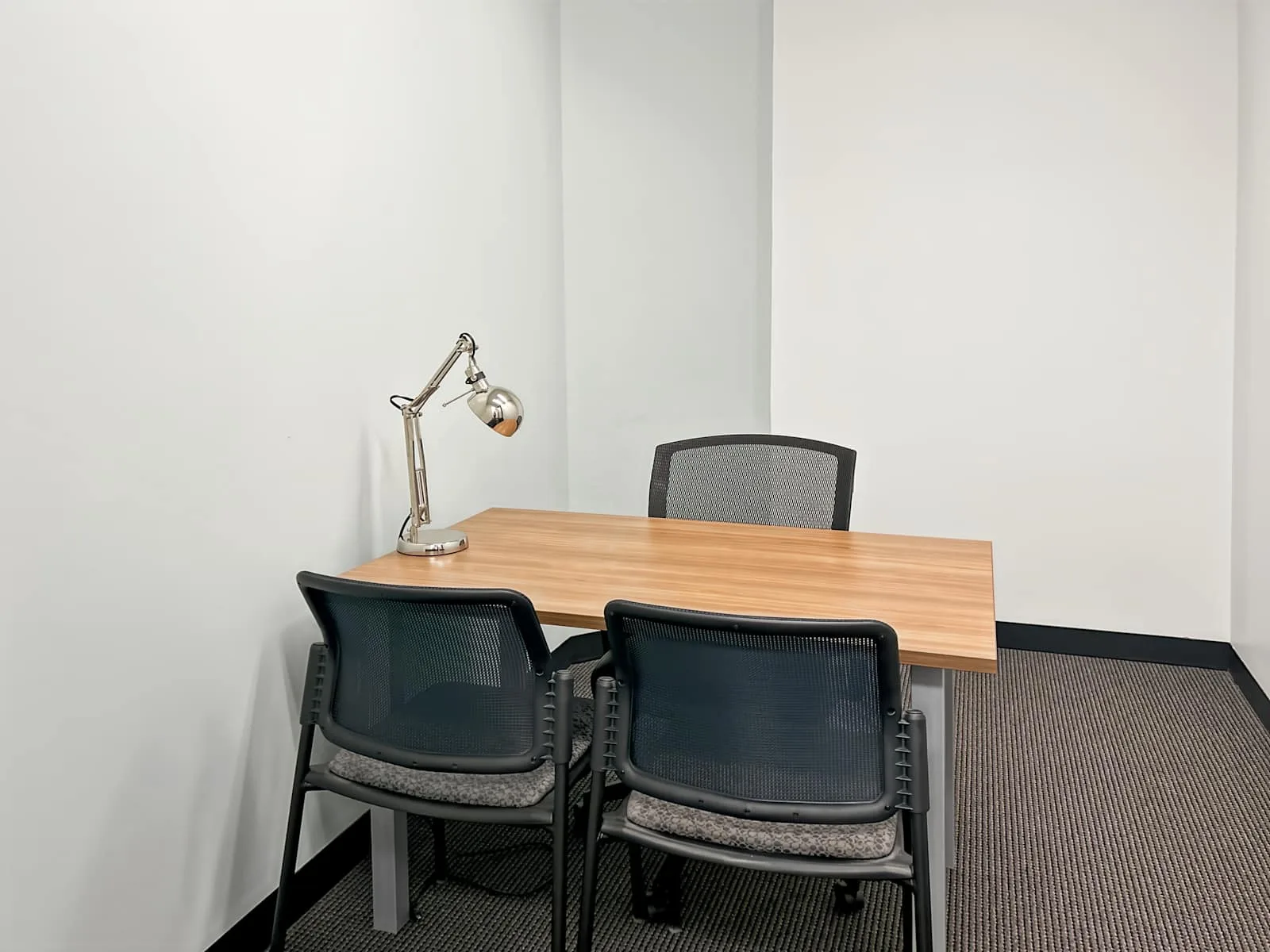 Regus QC, Saint Laurent - Ville St-Laurent, Bureau privatif 1 poste, Saint Laurent, QC