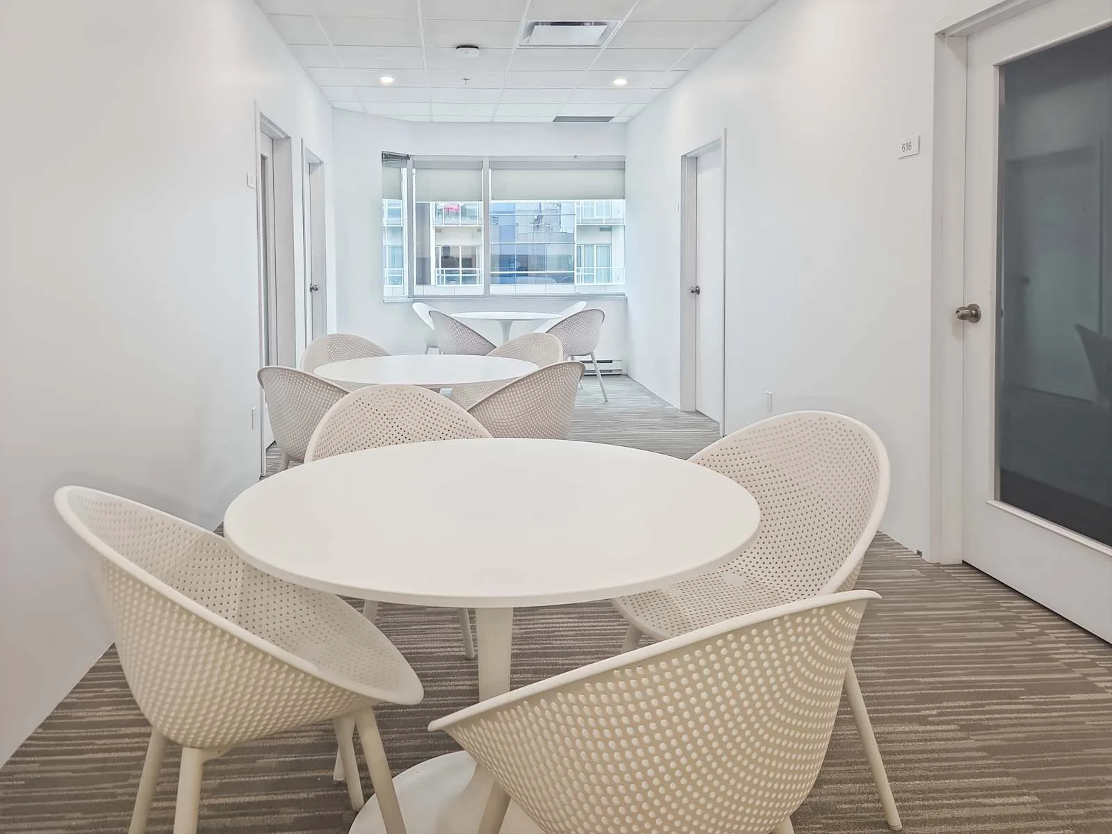 Regus QC, Verdun - Pl Du Commerce, Coworking space, Verdun, QC