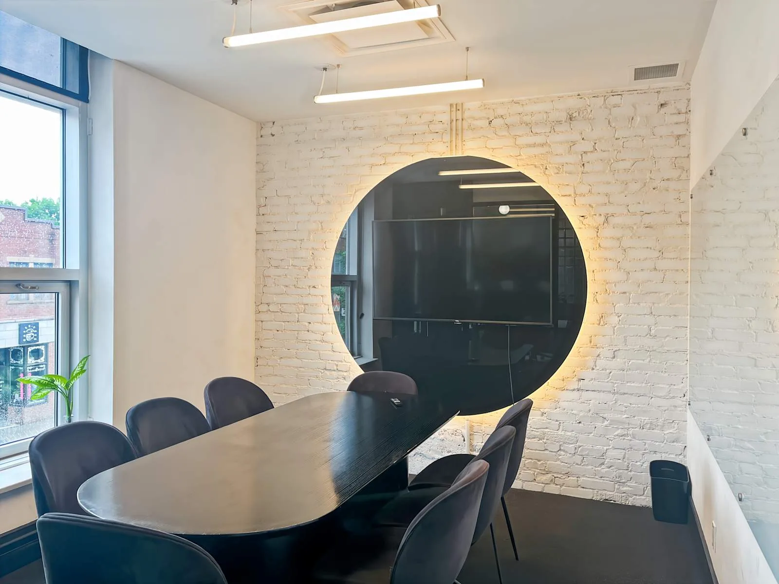 Regus QC, Verdun - Wellington, Meeting room for 8 people, Verdun, QC