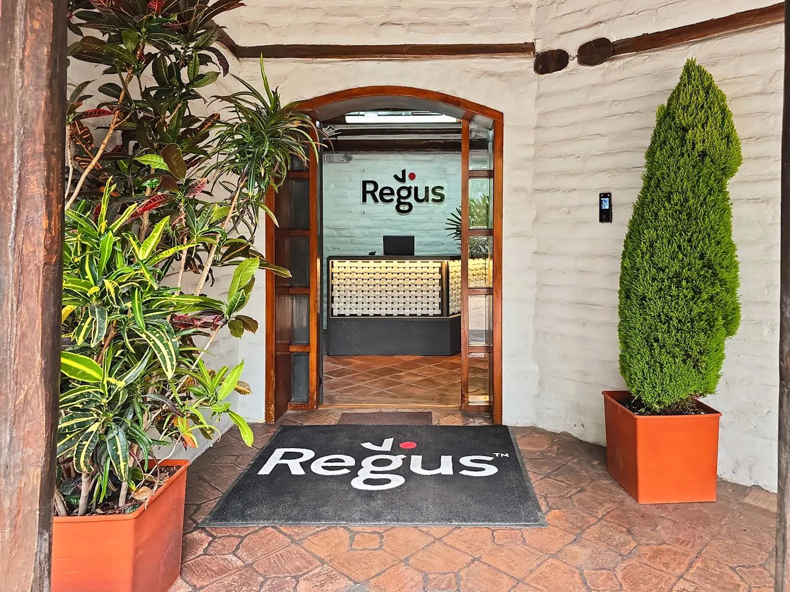 Regus Quito, Cumbaya, Reception, Quito