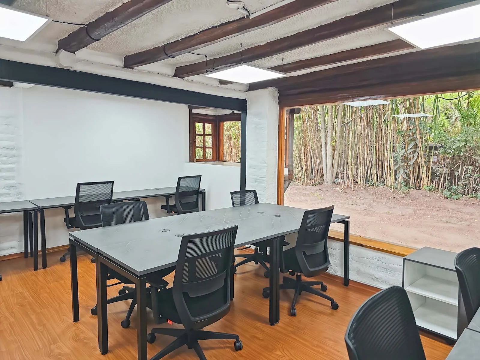 Regus Quito, Cumbaya, Private office, 8 desks, Quito