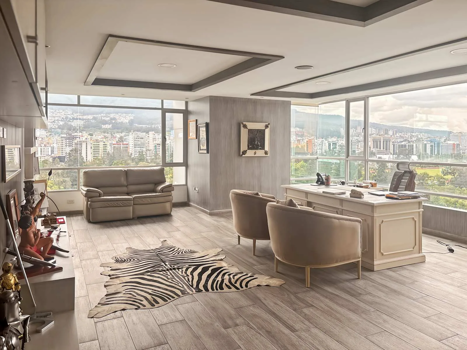 Regus Quito, Guayasamín, Private office, 1 desk, Quito