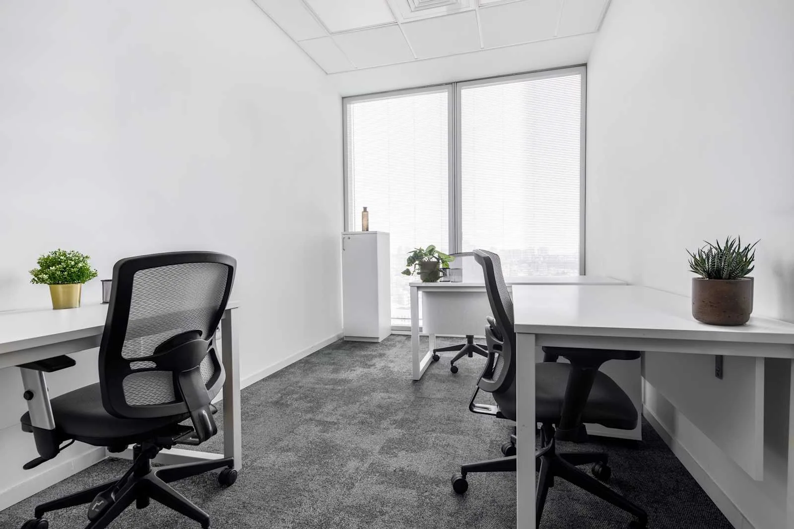 Regus RAMAT GAN, Atrium Tower, Private office, 3 desks, Ramat Gan